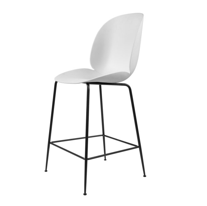 Gubi beetle barstol plast svarta ben vit