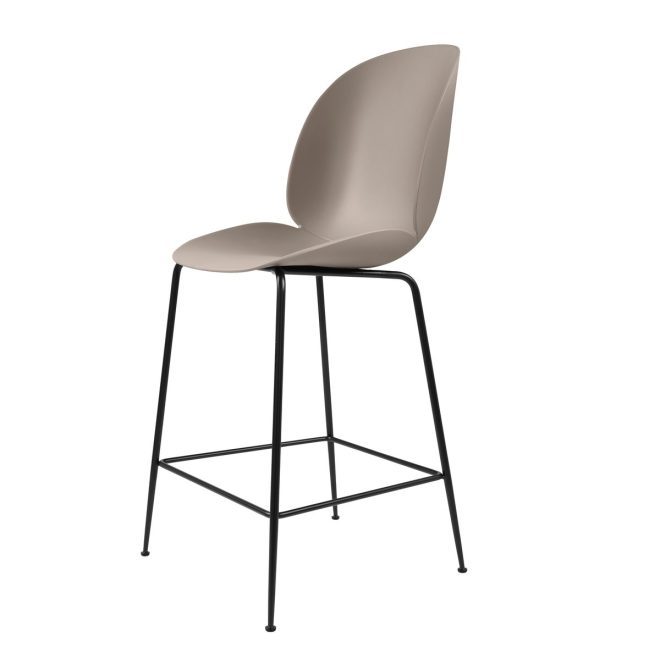 Gubi beetle barstol plast svarta ben new beige