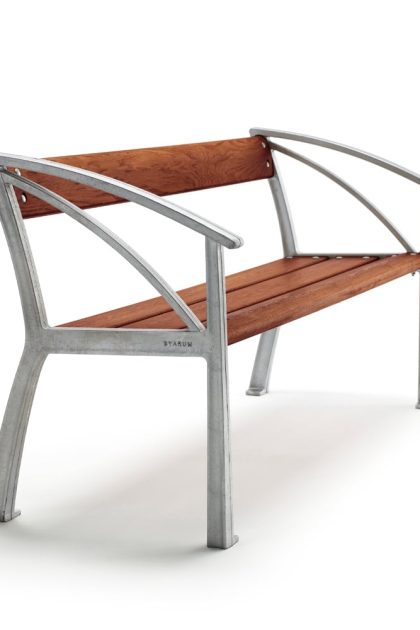 Byarums bruk vasa soffa mahogny, rå aluminiumstativ